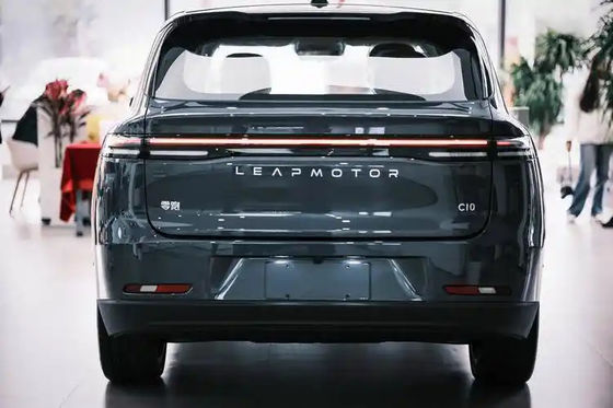 كروس اوفر متوسط الحجم Leapmotor C10 Gray 530 Comfort Edition SUV العائلية الكهربائية