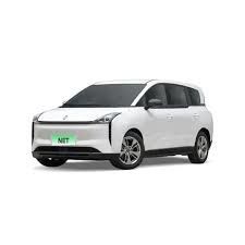 لون أبيض 2023 FAW بنتيم نات سيارة طاقة جديدة سيارة كهربائية MPV